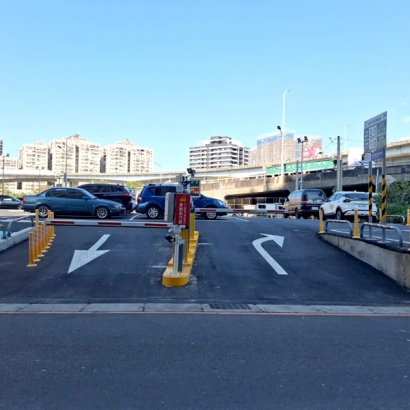 五股成德平面停車場