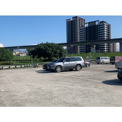 三重萬善同停車場